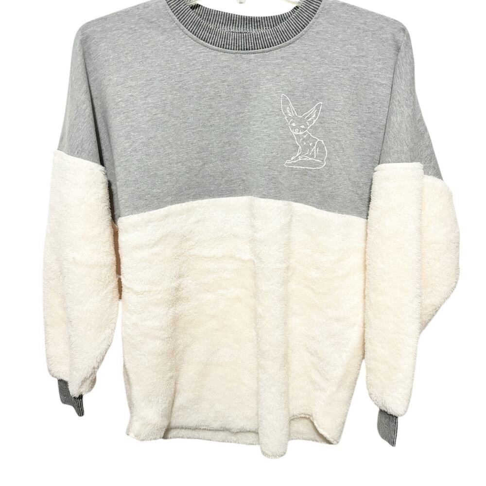 Spirit Jersey NWOT Crew Neck Sweatshirt XS Gray Cream Sherpa Long Sleeve Sweater